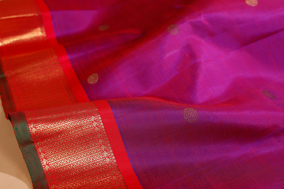 Pavadai sattai